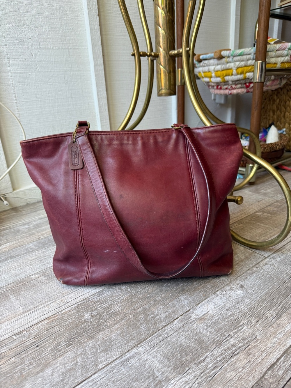 VTG Coach Light Tote | No. 4065 | Very Well  Loved | Wine | Late 80s - Early 90s - Picture 6 of 16
